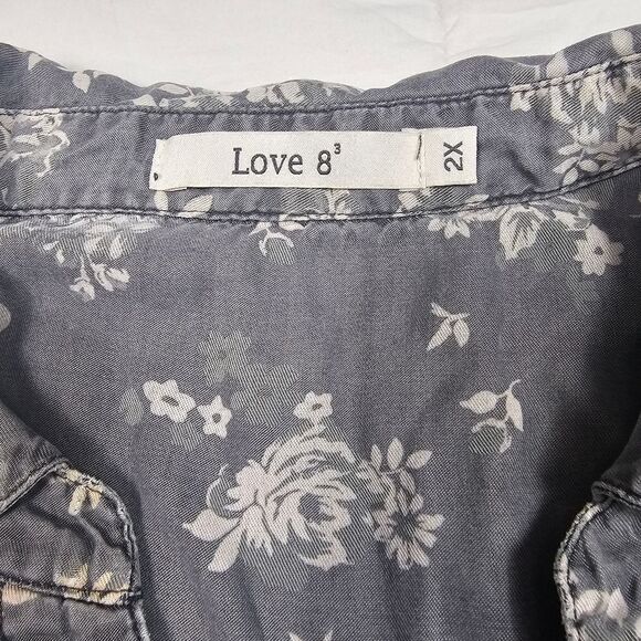 Love‎ 8³ Grey Floral Flowy Top Women's Size 2X - Picture 4 of 8